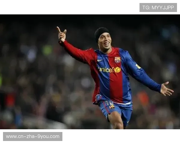 弗朗茨·贝肯鲍尔：从球场传奇到足坛大师的非凡人生轨迹